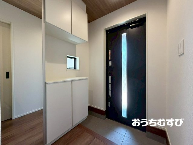 春日井市気噴町北(全2棟)の玄関