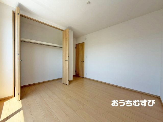 尾張旭市晴丘町池上11番(全2棟)の洋室