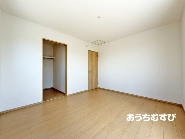 尾張旭市晴丘町池上11番(全2棟)の洋室