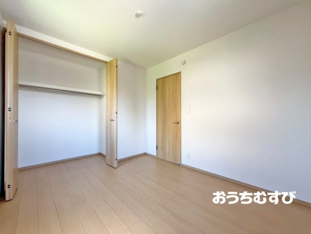 尾張旭市晴丘町池上11番(全2棟)の洋室