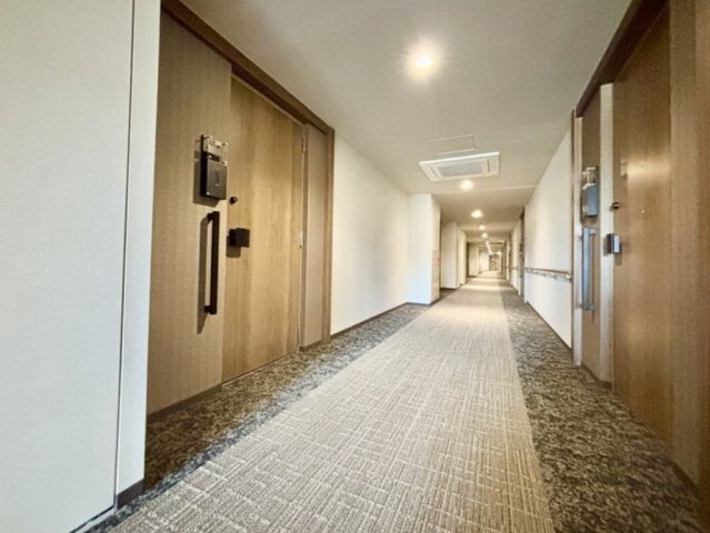 デュオセーヌ横濱東戸塚のロビー|毎日通るロビーはこのようになっています