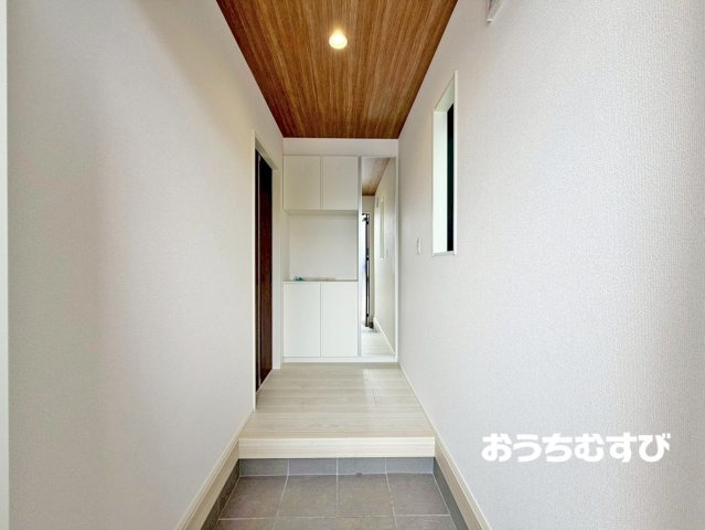 春日井市気噴町北(全2棟)の玄関