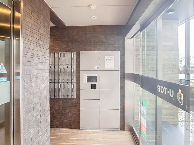 U･TOPIA　LUCEのエントランス