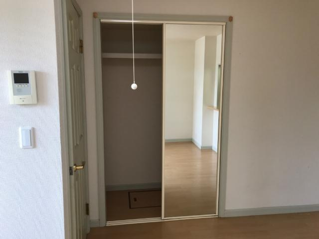 ヴェルジュみのやまの収納|クローゼット（イメージ）