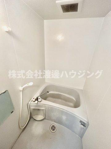 ジュネス関目高殿の浴室