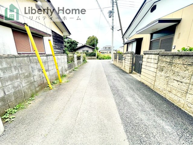 ひたちなか市津田　新築戸建の前面道路含む現地写真