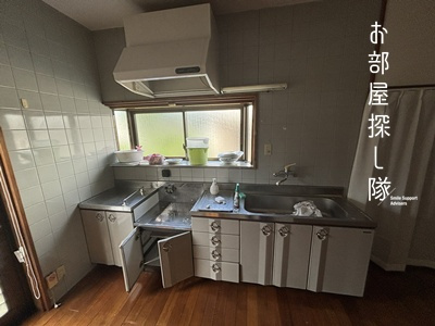 久留米市野中町の一戸建てのキッチン