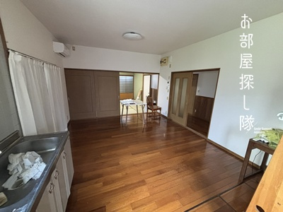 久留米市野中町の一戸建ての居間・リビング