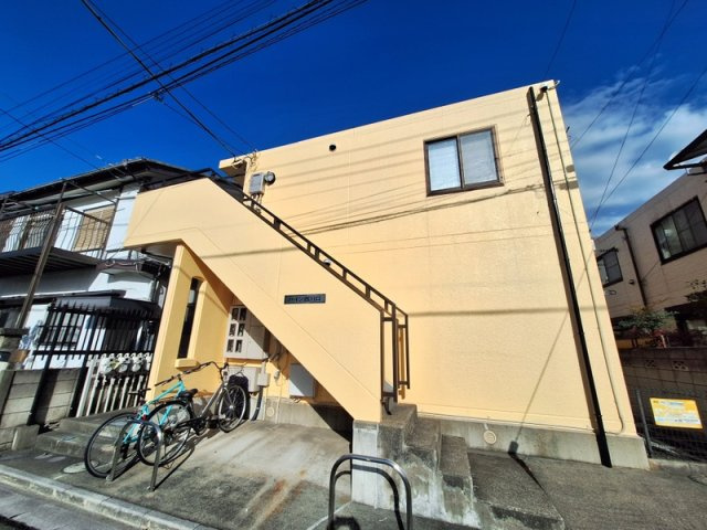 パイン西川口の外観