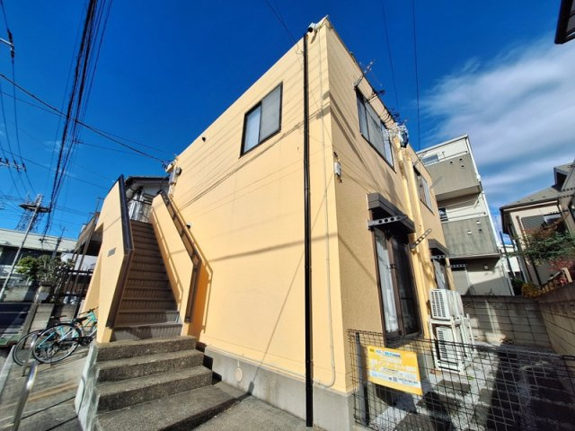 パイン西川口の外観