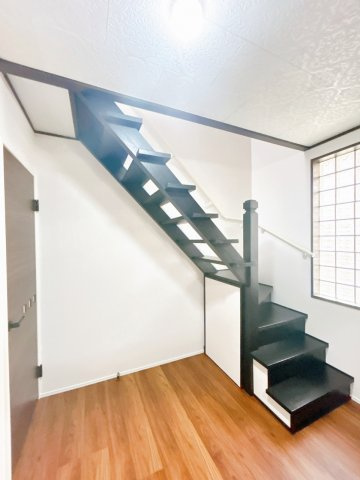 北見市田端町９番地１５　中古売家の玄関|【リフォーム済】玄関内観