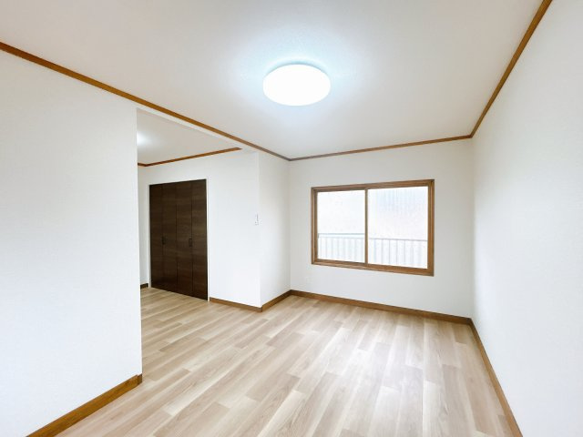 北見市田端町９番地１５　中古売家の洋室|【リフォーム済】２階6帖洋室です。