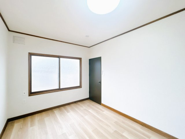 北見市田端町９番地１５　中古売家の洋室|【リフォーム済】２階7.5帖洋室です。