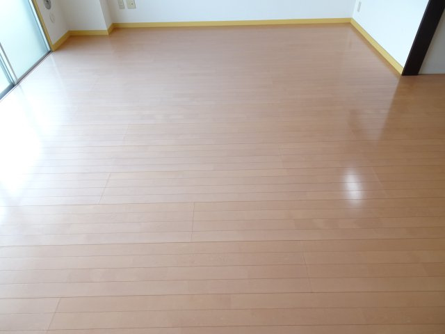ハイツ洲本の居間・リビング