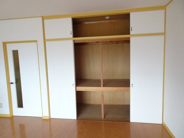 ハイツ洲本の収納