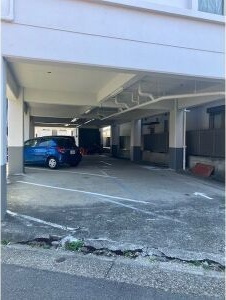 京第一マンションの駐車場