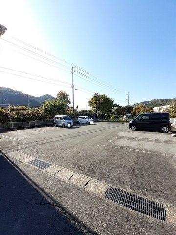 アルカディアＫ　Ⅰの駐車場