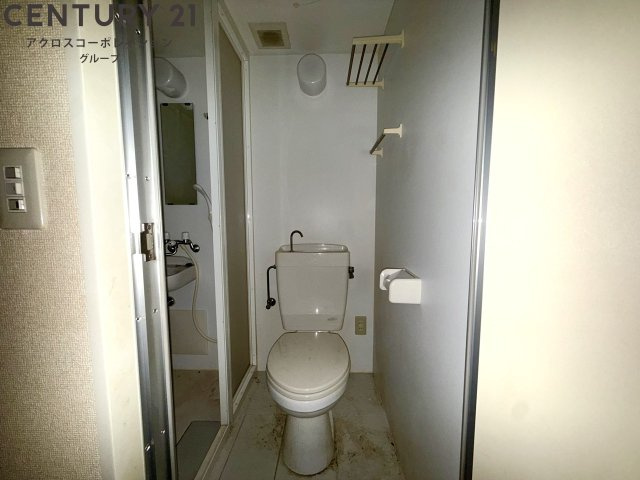 シンプルで綺麗なトイレです♪
