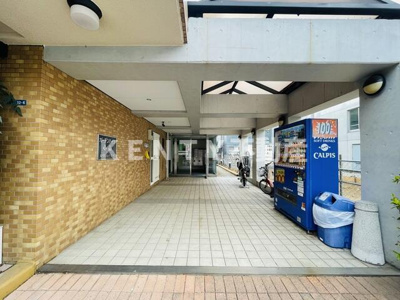 【エントランス】 | ガーデンハイツ小山 | 毎日通るエントランスはこのようになっています