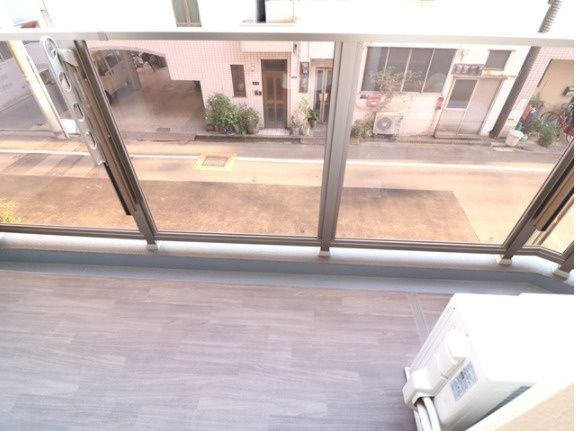 プレール・ドゥーク菊川駅前のバルコニー