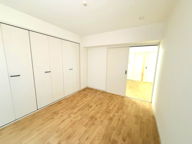 ユニーブル六甲南棟の寝室