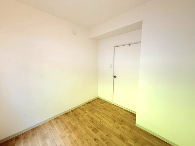 ユニーブル六甲南棟の洋室