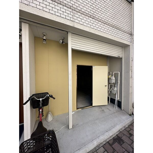 青山ビル【　1階路面店　】