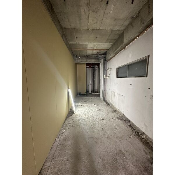青山ビル【　1階路面店　】
