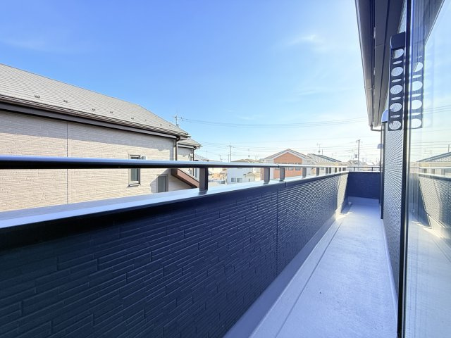 小美玉市羽鳥13期　新築戸建　5号棟のバルコニー