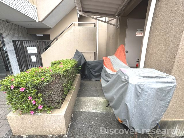 青梅東ガーデンわかぐさ公園の駐車場|【バイク置場】