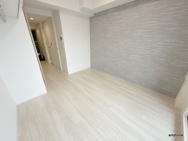 プレリスNEO大阪十三エルヴィオン　仲介手数料無料の洋室