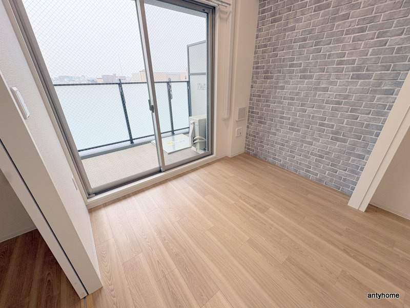 プレリスNEO大阪十三エルヴィオン　仲介手数料無料の寝室