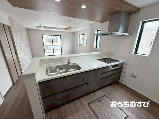 尾張旭市大塚町(全3棟)のキッチン