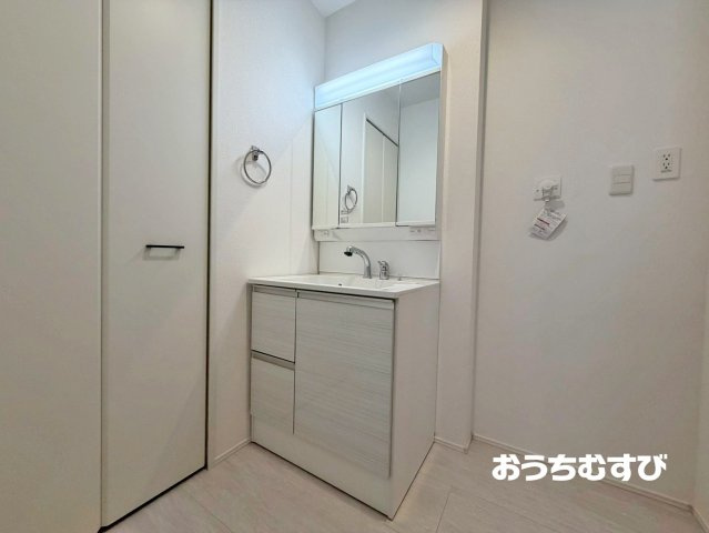 尾張旭市大塚町(全3棟)の独立洗面台