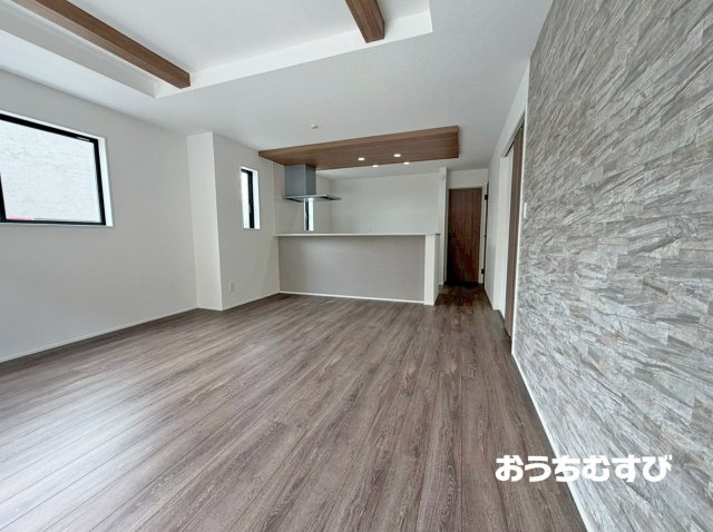 尾張旭市大塚町(全3棟)の居間・リビング