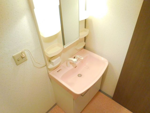 カサエステ1番館の洗面所