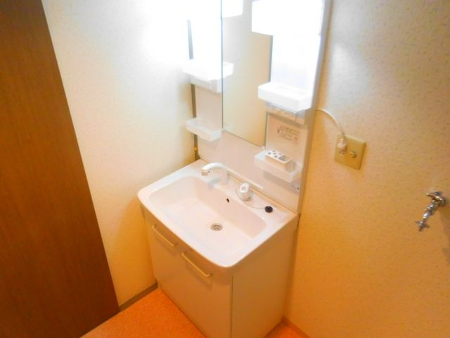 カサエステ1番館の洗面所