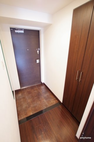S-RESIDENCE淀屋橋 仲介手数料無料の玄関