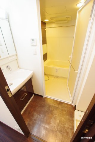 S-RESIDENCE淀屋橋 仲介手数料無料の洗面所