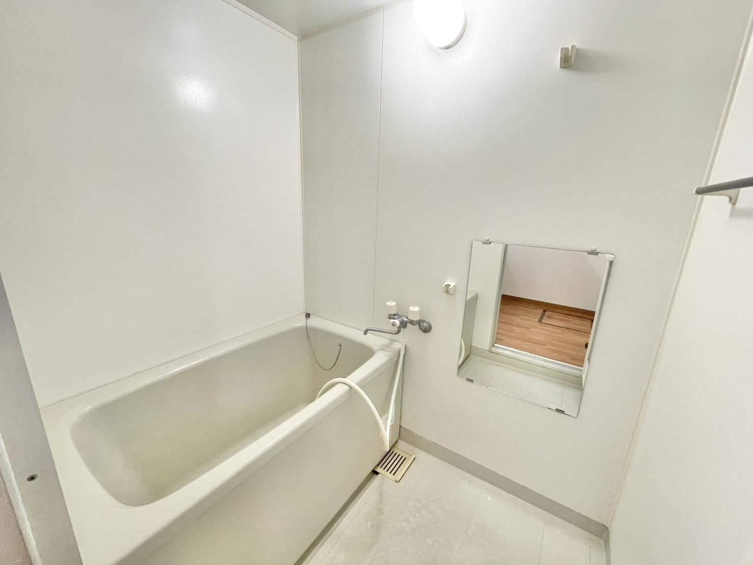 熊本市東区小山２丁目の賃貸マンションの浴室
