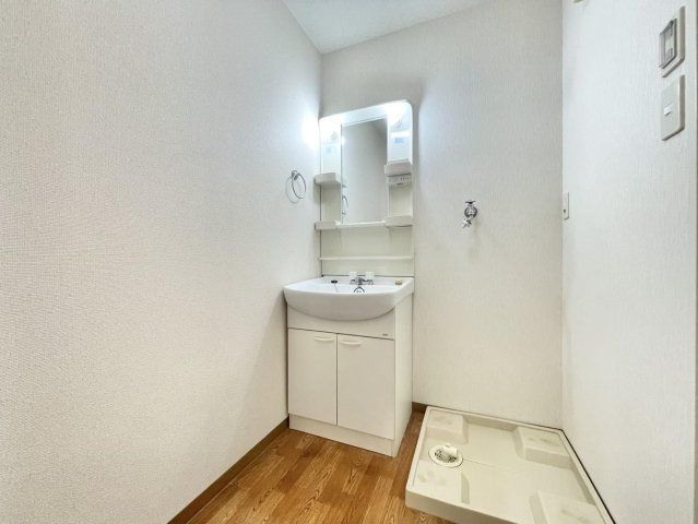 熊本市東区小山２丁目の賃貸マンションの洗面所