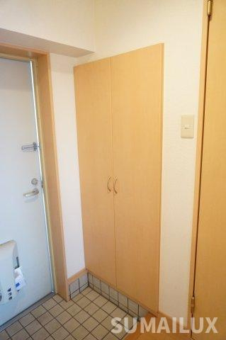 オンブラージュ光の森の玄関