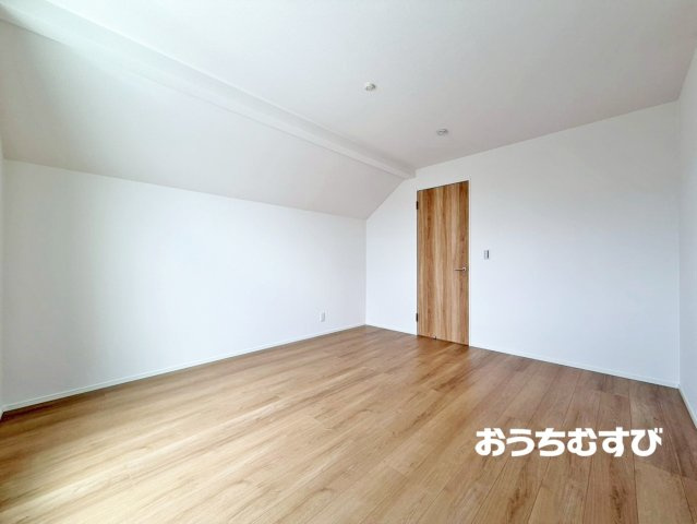 名東区西里町3丁目(全5棟)の洋室