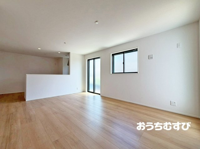 名東区西里町3丁目(全5棟)の居間・リビング