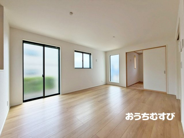 名東区西里町3丁目(全5棟)の居間・リビング