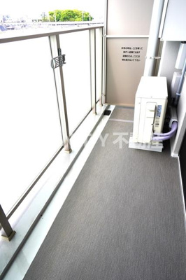 【バルコニー】 | Ｊ．ＧＲＡＮ　Ｃｏｕｒｔ　品川西大井ＷＥＳＴ | 開放的で明るい空間を演出してくれるバルコニーです