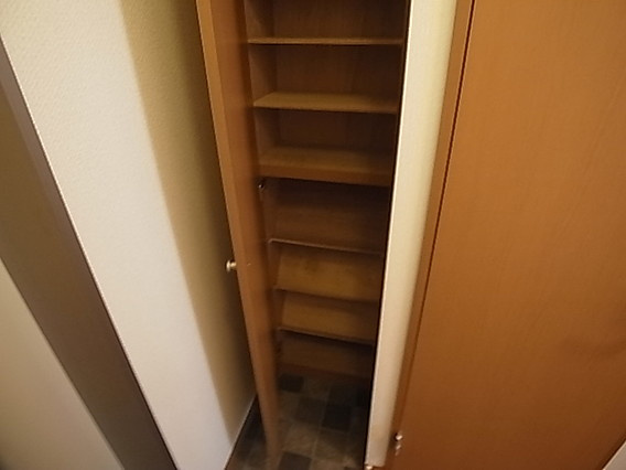 グンゲニューロジングの玄関