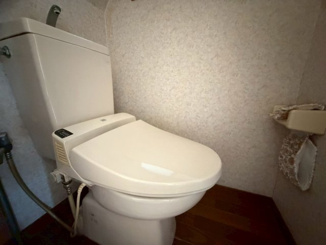 大和高田市南今里町戸建てのトイレ