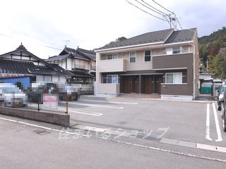 グレイス吉田　Ⅰ番館の駐車場
