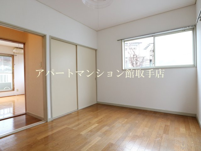 サンパレス21の洋室